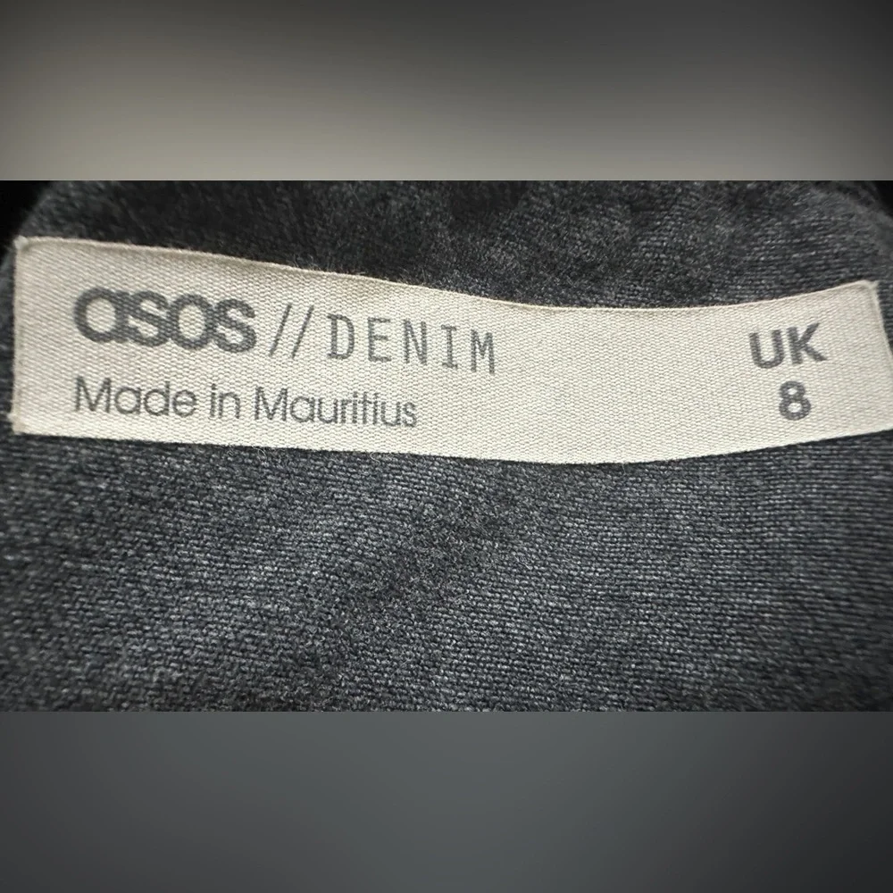 ASOS | Mauritius EUC Oversized Black Acid Wash Denim Jacket (Size US 4-6) - Picture 9 of 13